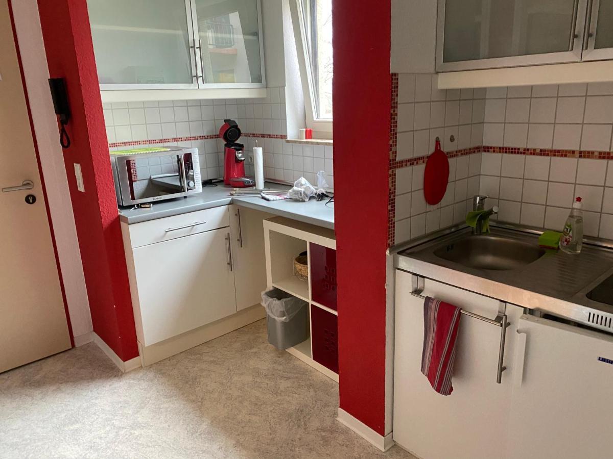 Zwei Zimmer Appartment Mit Balkon Und Stellplatz Voll Moebliert Трир Екстериор снимка
