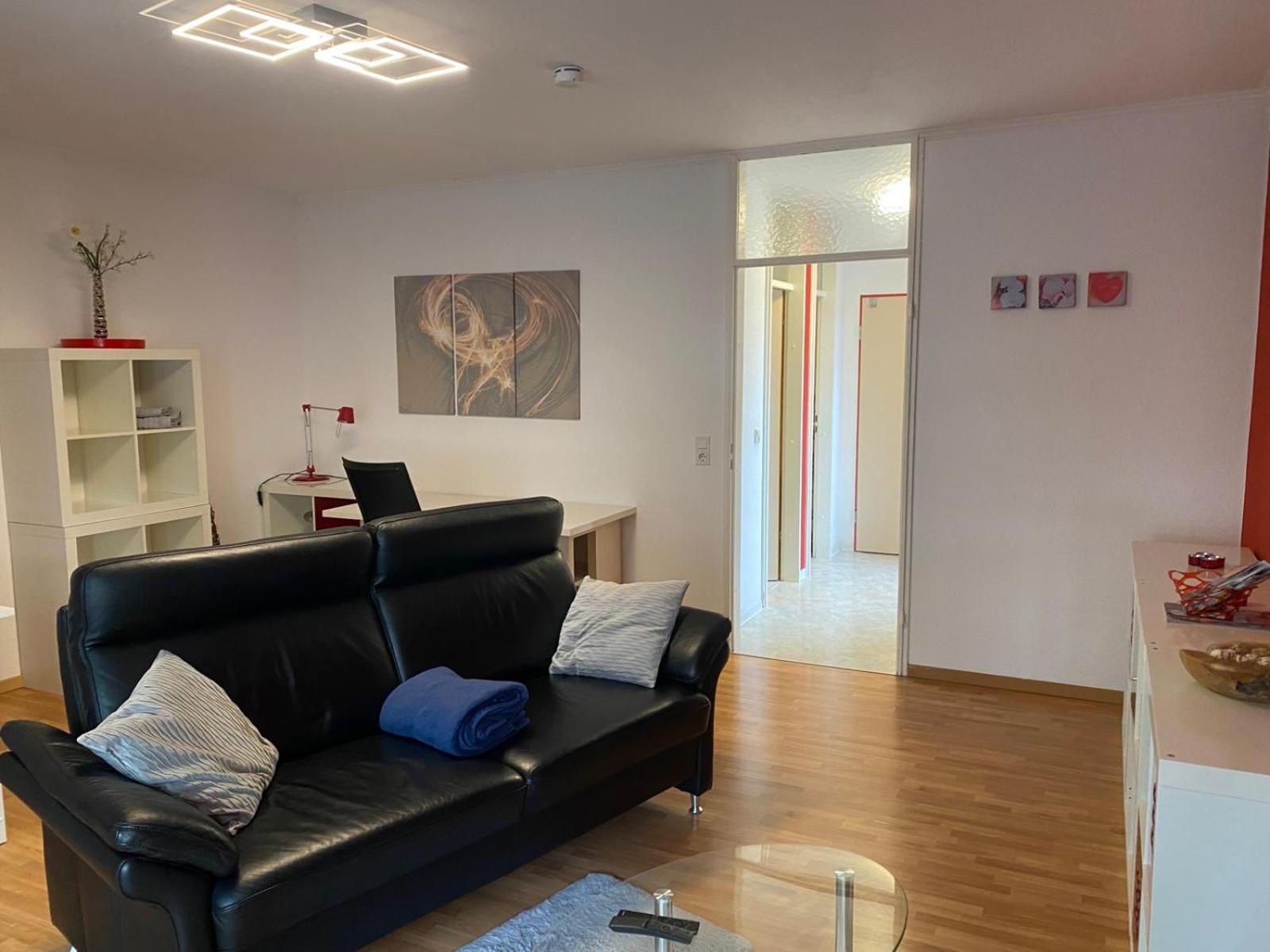 Zwei Zimmer Appartment Mit Balkon Und Stellplatz Voll Moebliert Трир Екстериор снимка